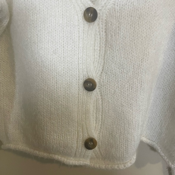 Urban Outfitters Kai White‎ cropped cardigan boxy cardigan size Small petite - Picture 6 of 9